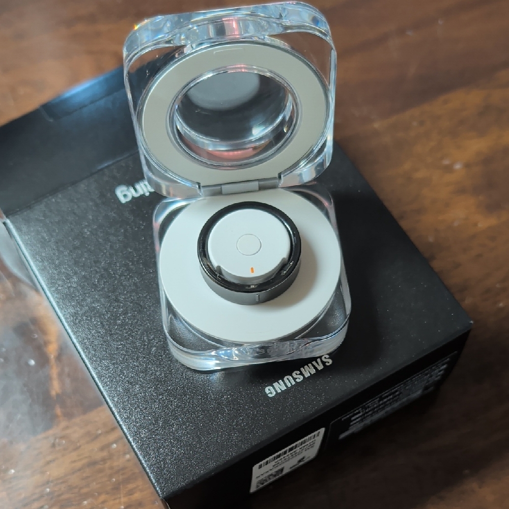 Samsung Galaxy Ring in Black